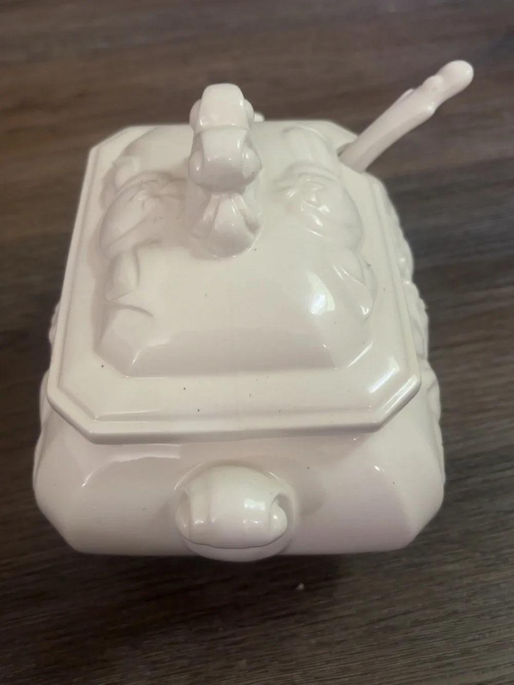White Decorative Ceramic Sugar Bowl with Lid and Spoon